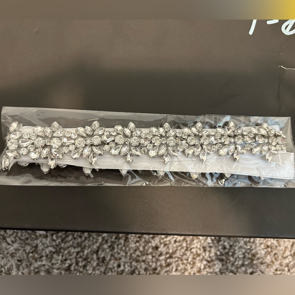 Rhinestone bridal belt - Picture 2 of 2